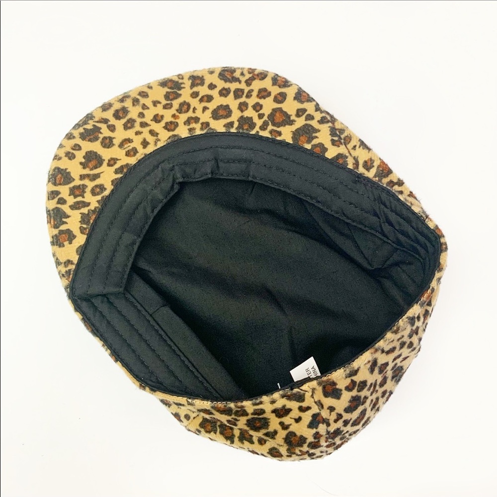 Messenger Cap Hat Leopard - Picture 2 of 3